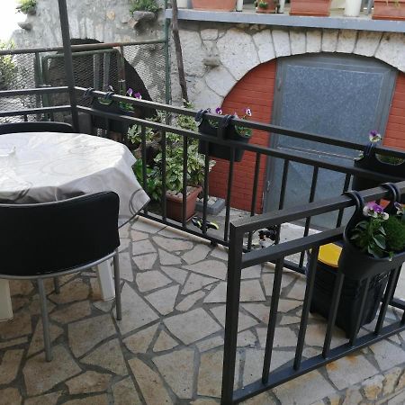 Centar Njivice Apartment Екстериор снимка